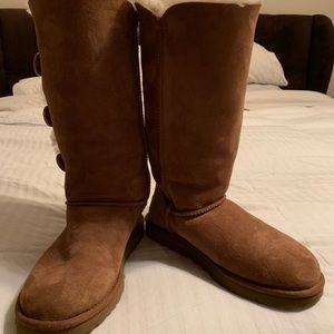 Ugg Bailey Triple Button boots